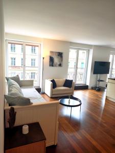Central 2-Room Apartment in City Center