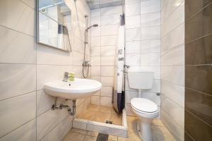 Mira & Ivan Apartments with Terrace and Parking by Irundo