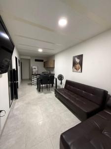 SANTYS HOUSE MELGAR apartamento amoblado 6 Huéspedes
