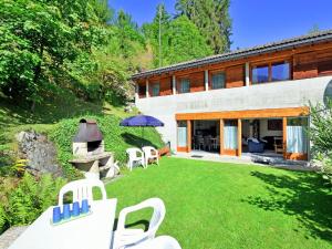 Коттедж Gorgeous Holiday Home in Riddes With Terrace Ла-Тзума Швейцария