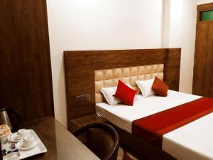 Hotel New M I Plaza