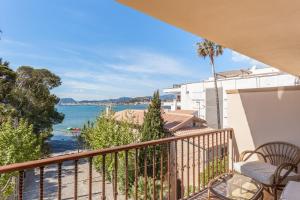Quiet PINE WALK apartment 20m from the beach
