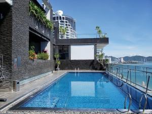 Maple Hotel & Apartment