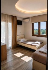 Studios Apartments Irini Patira