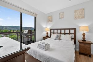 Playa Del Sol 2 Bdrm 649 w Mountain Views!