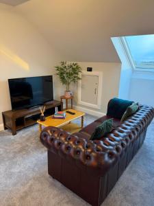 Luxury King Suite and Family room Binghamstown