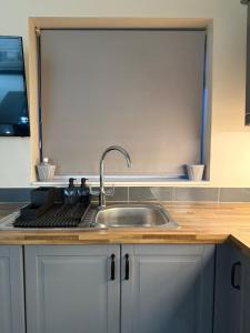 Spacious 4BR Families & Business Free Park x2