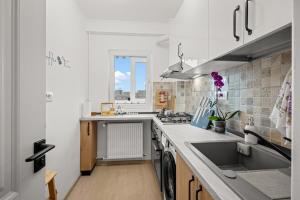 DUMI SKY Studio - Near NATIONAL ARENA & METRO