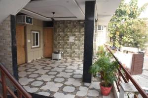 Hotel 7 - Stay INN Luxury Guest House