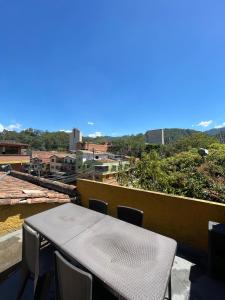 Apartamento con Terraza y Balcón Cerca de U de Medellin