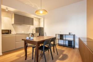Rentwin-Poerio Apartment