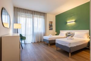 Rentwin-Poerio Apartment
