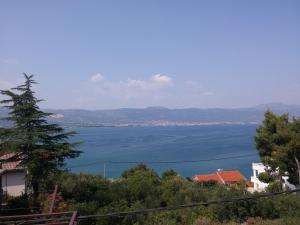 Apartmani Krolo Trogir otok Čiovo