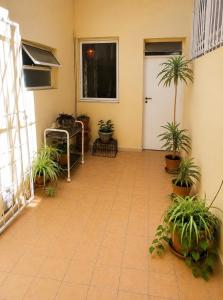 Departamento céntrico amplio y con patio