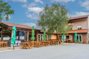 Turistična kmetija Široko