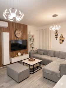 Tirana, Beautifull Apartament Near Mother Teresa Int Airport
