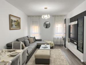 Tirana 2, Beautifull Apartment Near Mother Teresa Int Airport