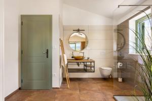 Villa Pinaza B - Luxury Villa with Private Spa & Sunset Views