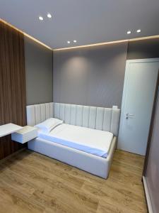 M&E Home
