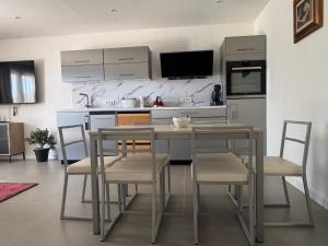 Apartman Lukas 2- Ičići- Pool, Gym, near Opatija