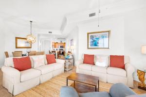 Mediterranea 505B by Newman-Dailey