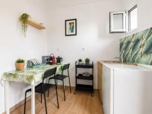 Karavaki apartments