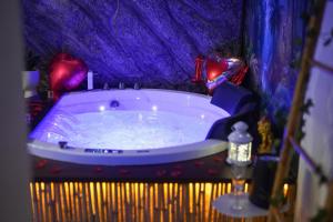 Moonlight Jungle Suit Luxury experience