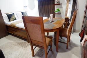 Tausi Studio Apartment Kawe