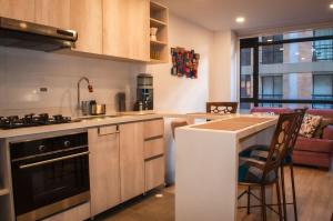 Apartamento Central-Silencioso con Parquedero y WiFi 900mbps
