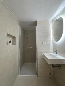House Santro