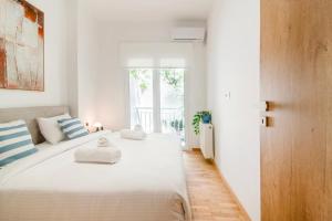 Lennys 2BR Hideaway with Private Garden