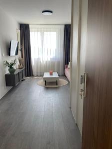 Boutique Ivory Apartment