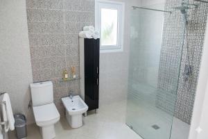 Villa Vista del Mar - Hillside Getaway