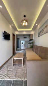 Golden Sun Apartment