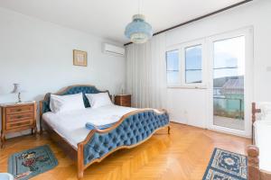 Apartments by the sea Marina, Trogir - 2791