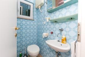 Apartments by the sea Marina, Trogir - 2791