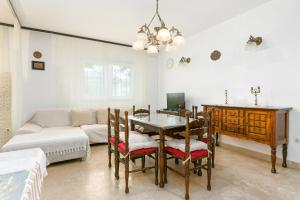 Apartments by the sea Marina, Trogir - 2791