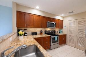 Kaanapali Royal 3 Garden View Villas Sleeps 19 Car Included with 6 nights ML-3995 by KBM