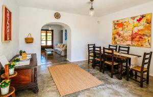 Nice Home In Felanitx