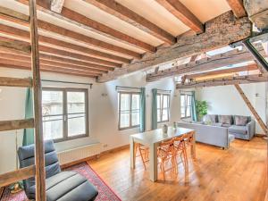 Elegant Duplex Apartment Antwerp