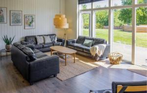 Stunning Home In Glesborg With Sauna
