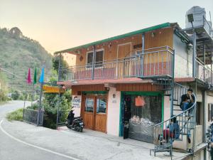 The Moon Light Home stay