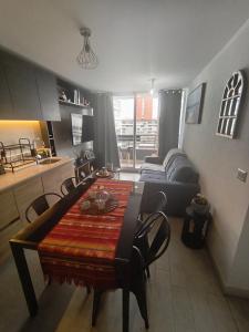 Modern and warm apartment Metro and Historic Center