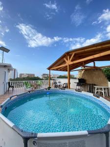 Casa vacional en la guaira con piscina y cerca de la playa