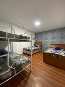 Casa vacional en la guaira con piscina y cerca de la playa