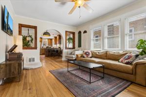 Bright & Modern Denver Home Quick Drive to Downtown