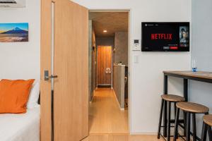 301 6 mins walk from Higashi-Jujo Station Comfortable 1 bedroom apartment on the 3rd floor Direct access to Akihabara and Ueno