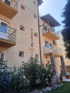 VILA BELLMAR FLORIAN