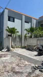1-3 Bedrooms Pool Villa near Batubolong beach