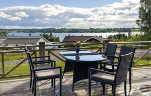 Amazing Home In Kil With Lake View